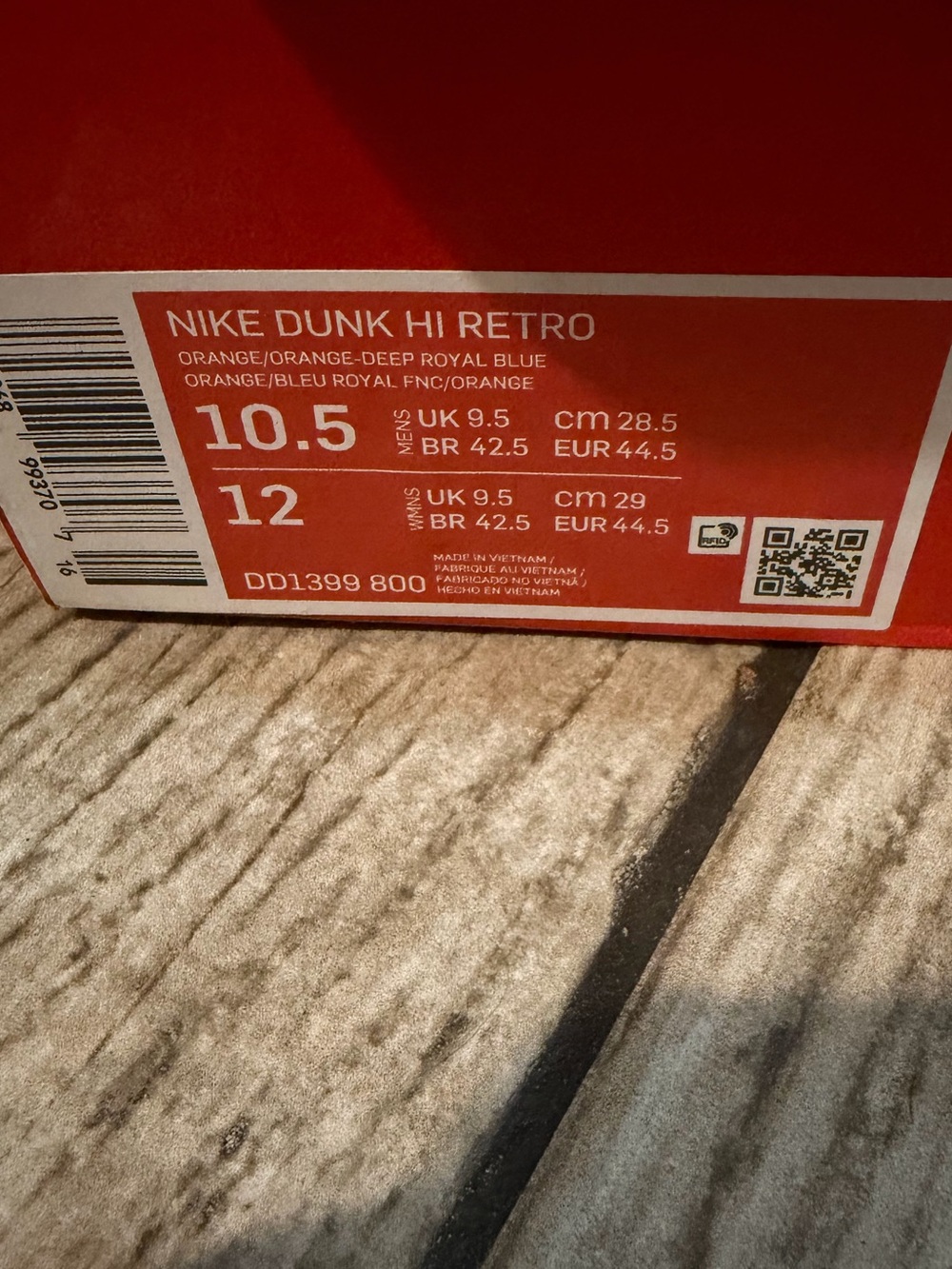 Nike Dunk High Retro Sneakers in Orange/Blue. New York Knicks colors. Size 10.5. - Picture 4 of 4